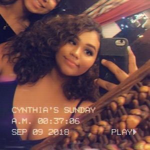 Meet your Posher, Cynthia